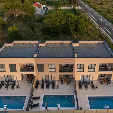 Silver Moon Villa