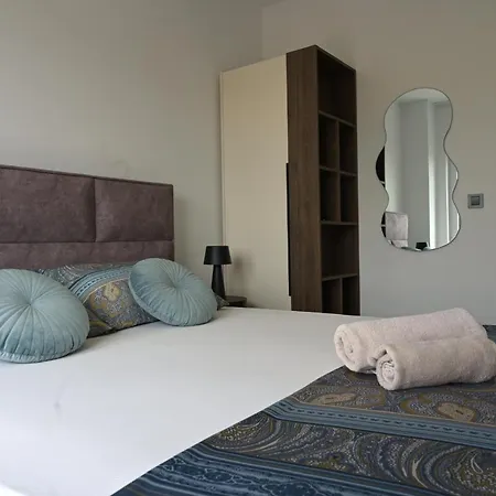 Silver Moon Villa